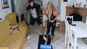 Cool athlete underestimated female strength WMV(1280*720)HD