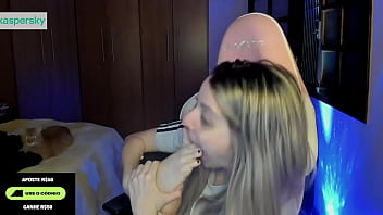 Bianquinha182 chupando seu p&eacute_