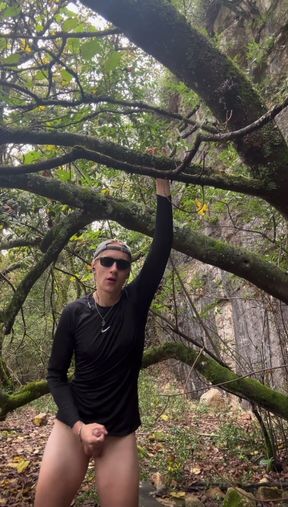 Hiker Bro goes Off-Trail to Jerk Off