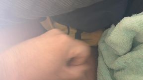 A Lil Handfull