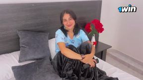 Latin MILF Jenifer Play gets cum inside without condom