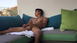 BarebackLatinoz: Sexy Erick pumping stroking