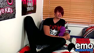 Smoking hot emo twink Rhys Casey moans in pleasure and joy