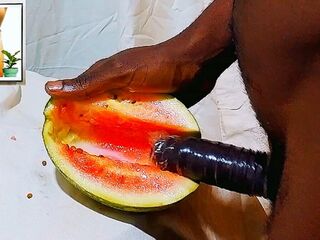 Hunk masturbation porn using lovely watermelon as a moist snatch. I screwed & enjoyed whilst watching female sexy snatch untill I got cum