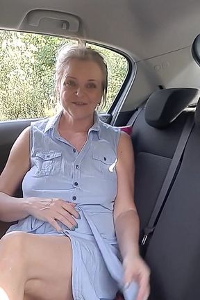 Blonde MILF Dildo Fun on the Backseat.