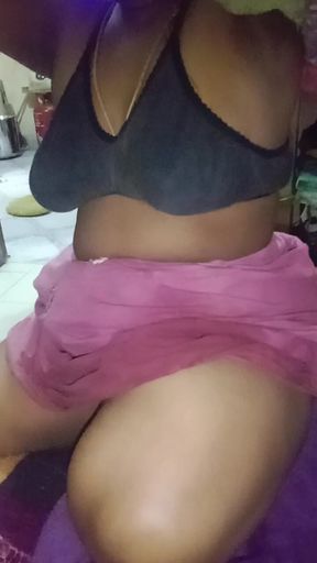 My Aunty Said Her Leg Hurt, so I Let Her Go and Then She Spread Her Pussy and Then She Seduced Me by Talking Sexy