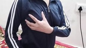 Police station me jabar dasti chuchi daba ke pel diya
