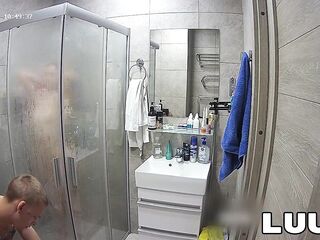 LUUV. Kareflore and Abbadon film their real amateur, homemade baths routine, showing maximum real life openness
