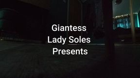 Morning Snack for the Giantess - POV 4K
