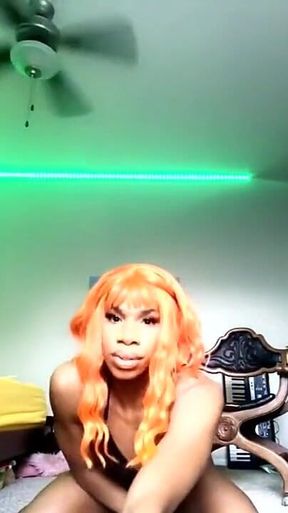 Quarantine Queen Cumming on My Face