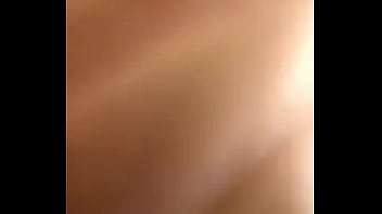 Peruana gorda Skylar dedeandose