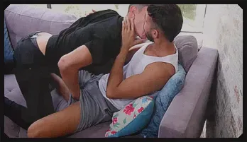 Rem Dimartinz & Alfonso Osnaya: Hot Bareback Twink Action