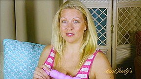 Zoey Tyler in Toys Movie - AuntJudys
