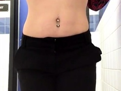 Close up MiLF getting it in the ass