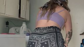 Cleaning & Pantsing with Evie