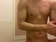 【盗撮】呂でシコるのを我慢する筋肉質高