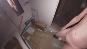 裸で散歩しながらペニスのリハビリ中、空き家を巡回して安全確認して