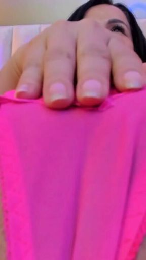 I'm so hot... I can melt you 😏🔥.