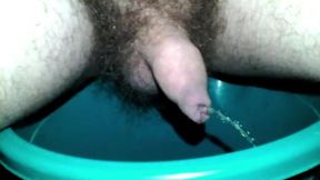 Pissing 4