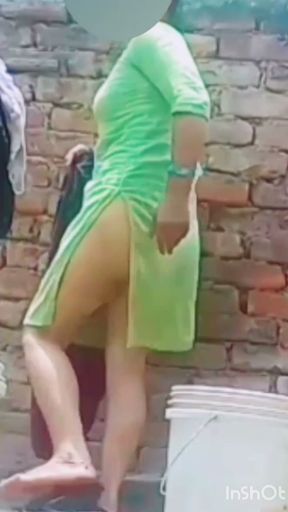 Part 2 hot girl bathing mms hot beautiful sexy girl hot boobs   Clip 1