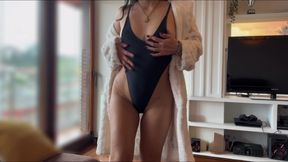 Seduced in the Living Room - She Sucks and Rides Me - Missflamex