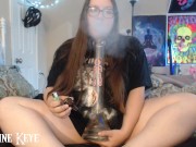 GFE STONER TEASE - LEELA LOVELESS