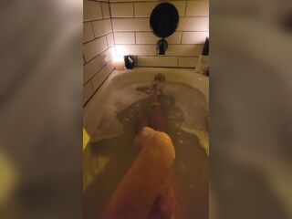 Redhead's Bubble Bathroom Escape