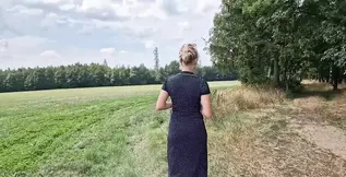 Ik was op bezoek bij m ' n vrienden in Tsjechië en op weg naar huis besloot ik deze fetisj show alleen voor jullie te maken .
