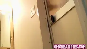 Chica Caliente Grita Cuando Un Gran Pene La Penetra Profundo