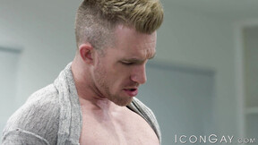 ”Nick Fitt loves getting his butt rammed by Aaron Bloncos cock”