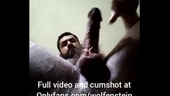 Hot Bodybuilder Jerking off from Worm'_s Eye POV Undercarriage