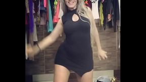 Alessandra dan&ccedil_ando duvido vc n&atilde_o gozar pra ela