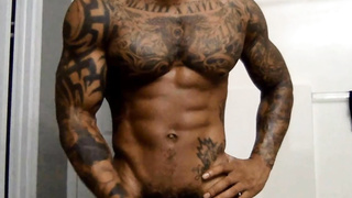 Big tattoed guy  live on Cruisingcams.com