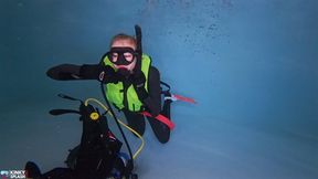 Snorkel Vest Underwater Buoyancy Games in Full Wetsuit & Dive Gear - WMV