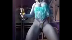 Me baila sensualmente