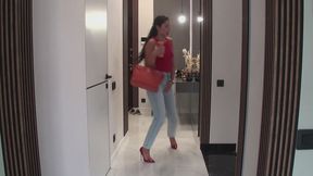 It lasted for a long time and urine flowed down my legs. (1920x1080 HD) MP4