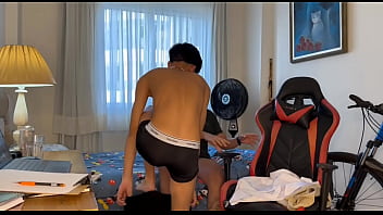 MEU AMIGUINHO VEIO ESTUDAR E COMI ELE SEM DO