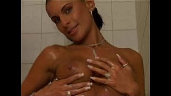 sesso al telefono  899 105 523   storie porno 899 280 269