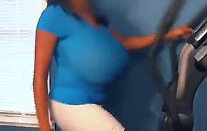 Cheron - workout at gym