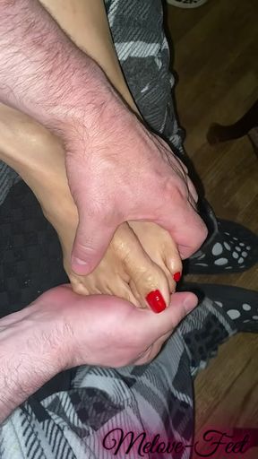 Naelor Giving Melove a Nice Foot Massage