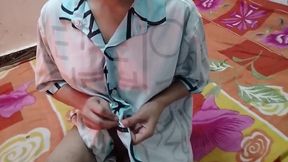 Hasband ko jane ke baad apne boyfriend ko call kar ke bulai