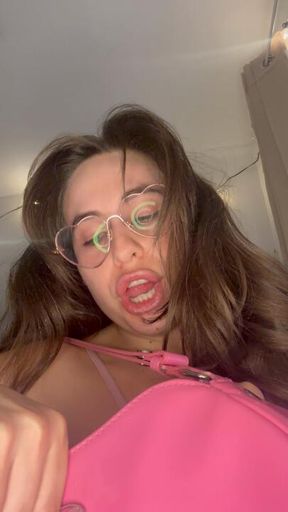 Giantess Vore eating tiny husband and wife!