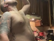 Gainer piggy making a gainer shake