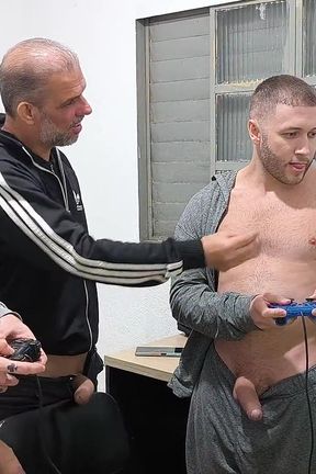 Sr Carmona, Carmona and Victor Ferraz Playing Naked