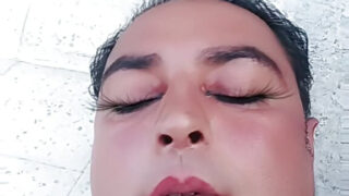 大屌男同性恋自慰并用自制第一视角视频操性爱娃娃。