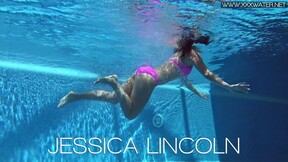 Jessica Lincoln enjoys being naked in the pool