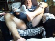 Bear jerks off and has phone sex with fan