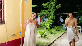 Bahu nha rhi thi piche se sasur aake pel diya