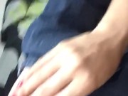 Mientras mi hermanastro duermo le acaricio sus pies