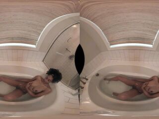 KhloeSweet Goes PH VR and takes her tub for a ride